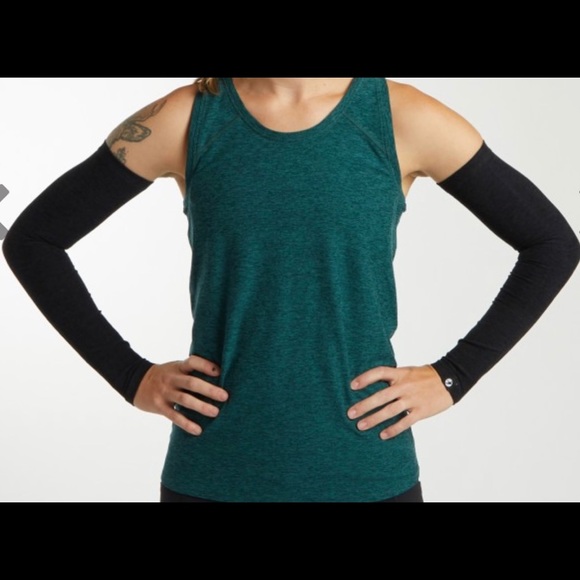 oiselle Accessories - New Oiselle Lux Arm warmers